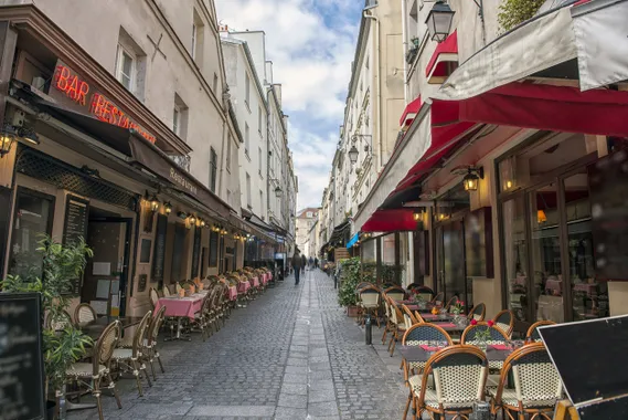 Rua em Paris