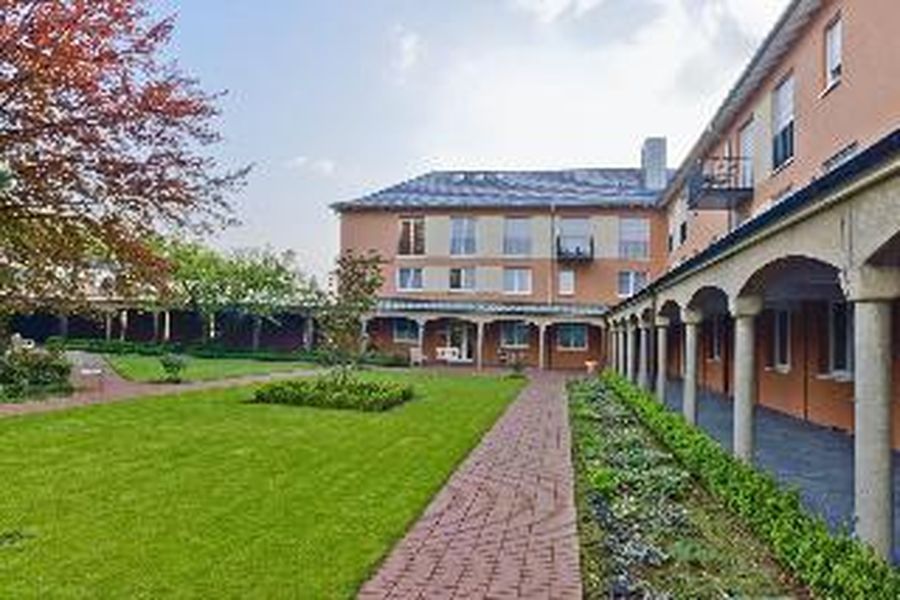 photo-1