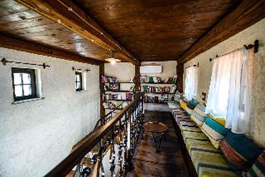 photo-1