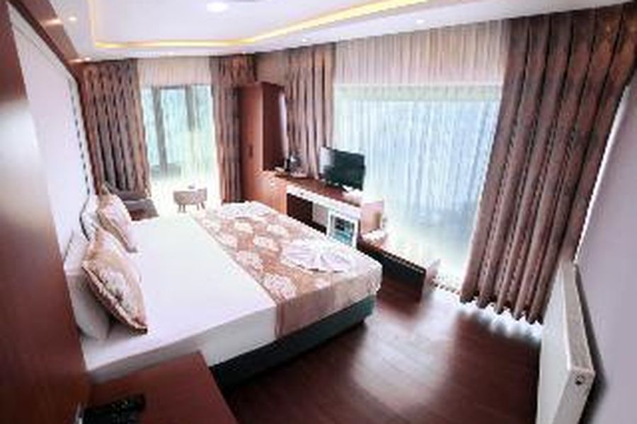 photo-0