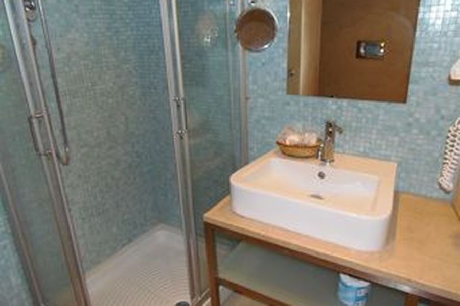 photo-0