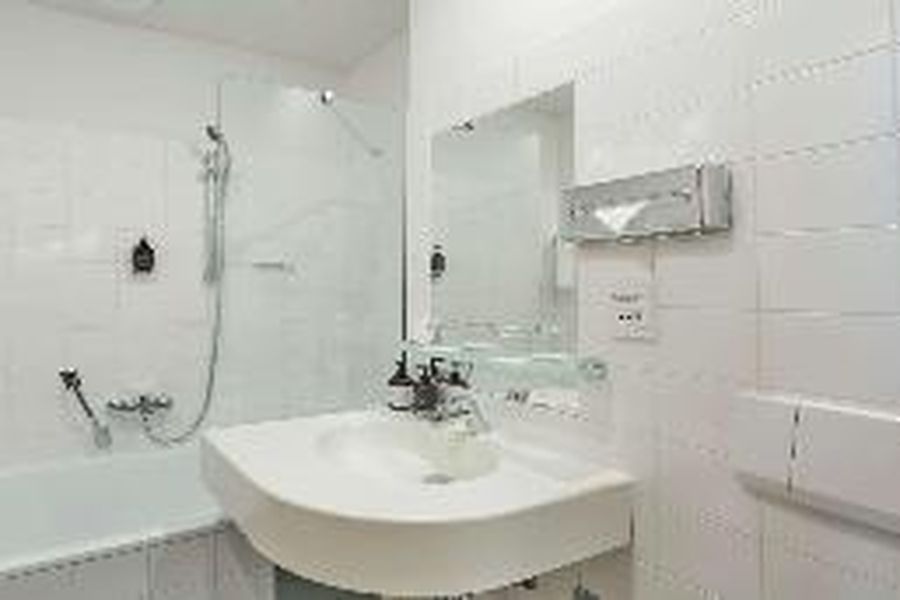 photo-1