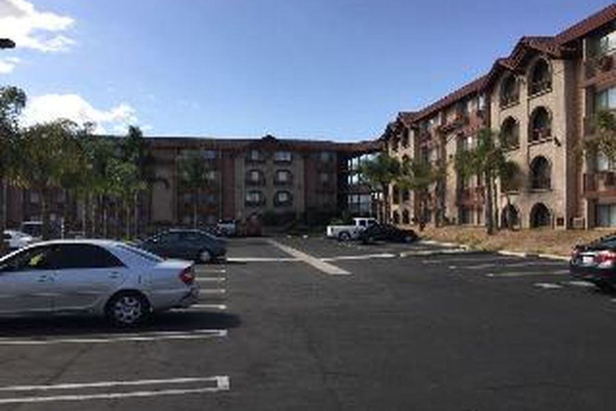 photo-1