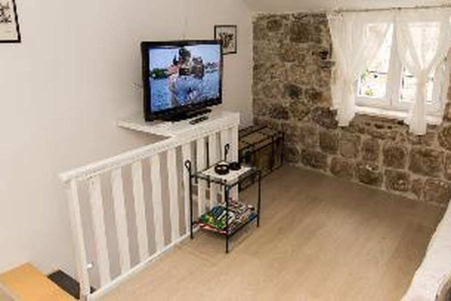 photo-1