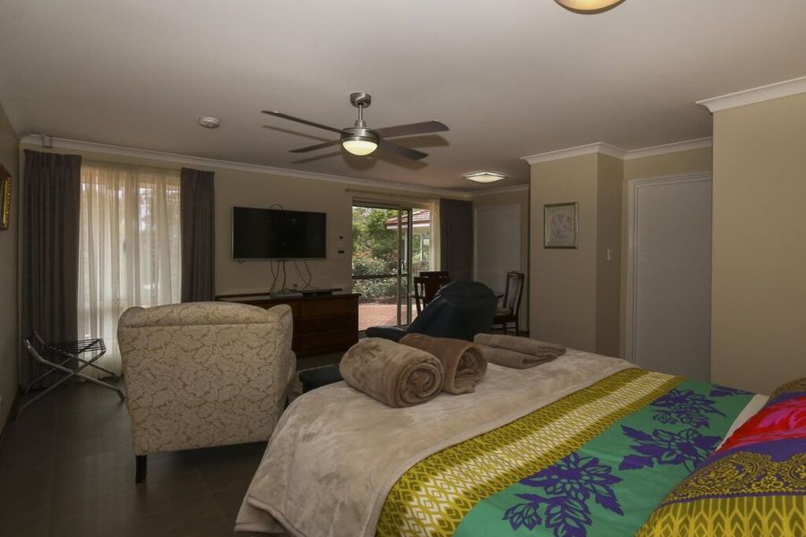 photo-1