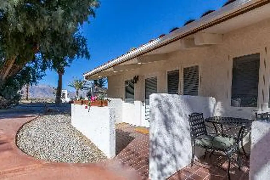 photo-1