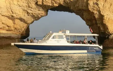 Muscat sunset cruise